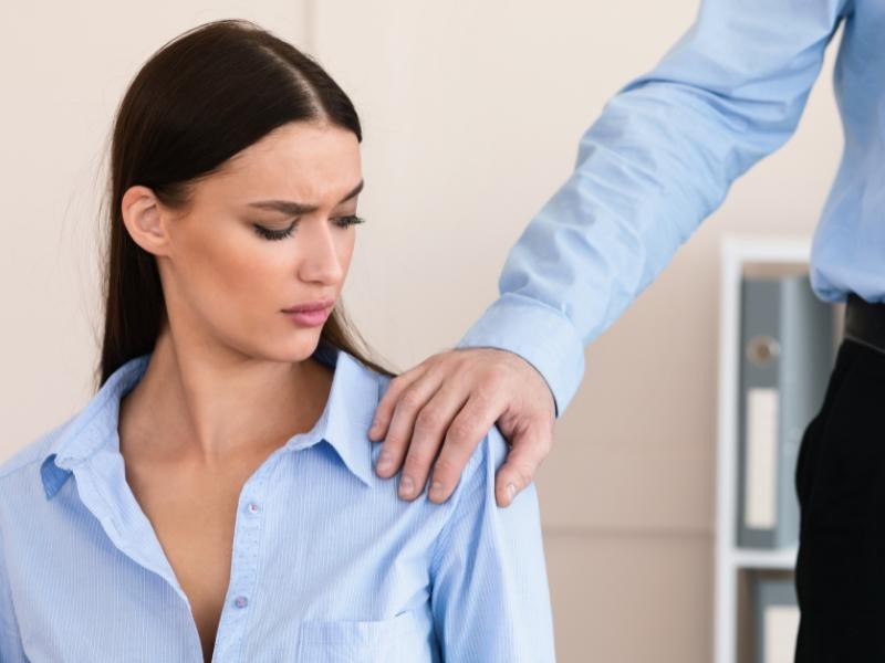 Como Agir em Casos de Assédio no Trabalho: Passo a Passo para Denunciar e Proteger Sua Saúde Mental e Seu Emprego