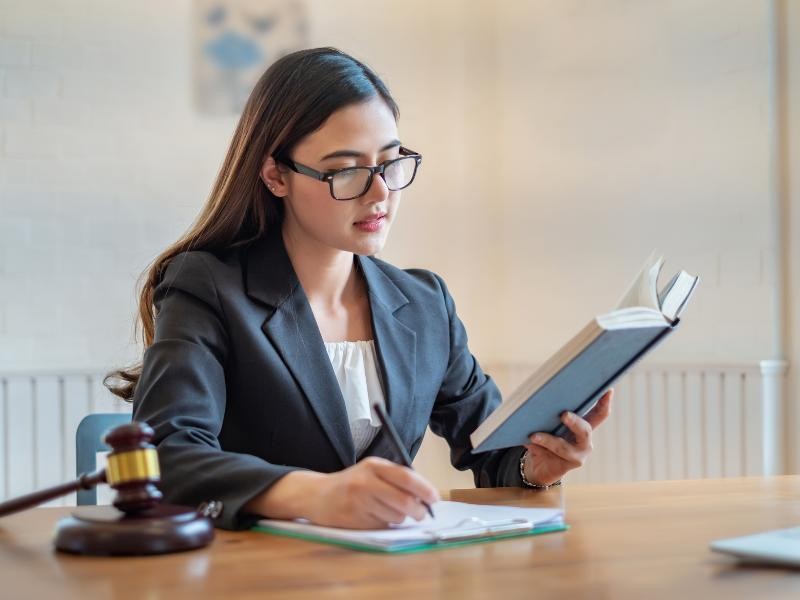 Advogado Vínculos Empregatícios